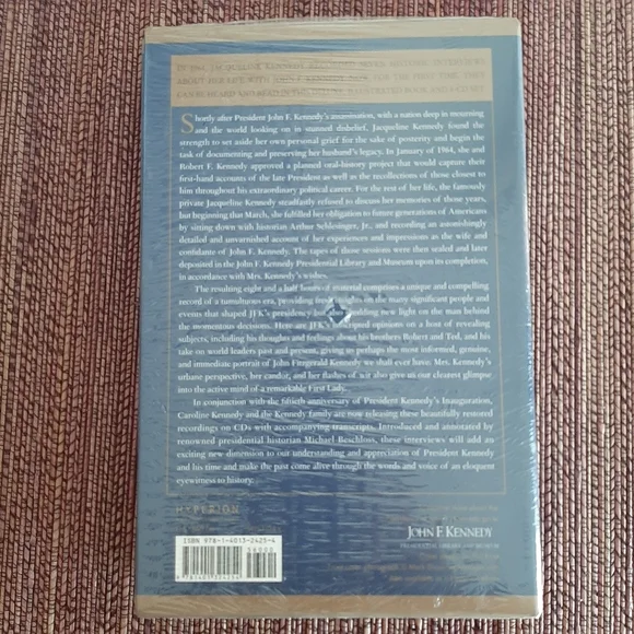 JACQUELINE KENNEDY BOOK - Picture 6 of 6